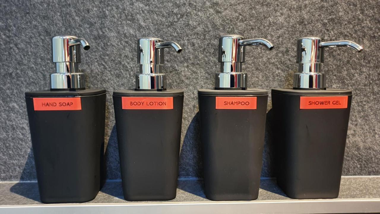Downtown Hideaway, B&B Grand Deluxe Eindhoven Eksteriør billede