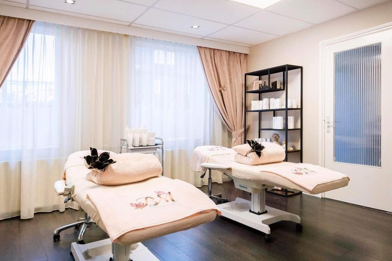Downtown Hideaway, B&B Grand Deluxe Eindhoven Eksteriør billede